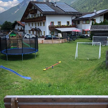 Alpenpension Elferblick Neustift im Stubaital Buitenkant foto